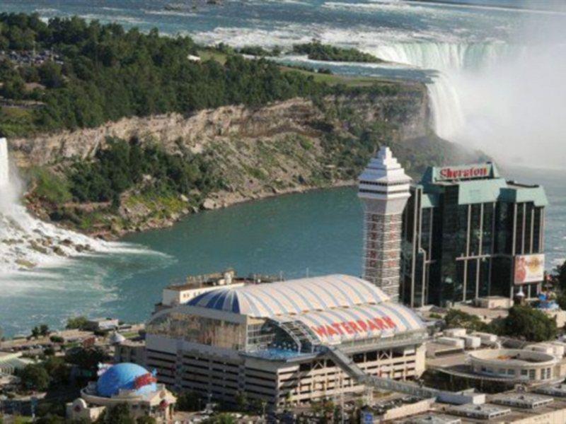Skyline & Waterpark Niagara