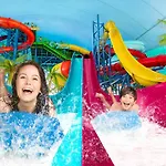 Skyline Hotel & Waterpark